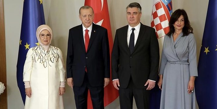 Erdogan u posjeti Hrvatskoj: Sastao se sa Milanovićem