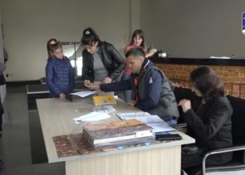 (VIDEO) Humanitarna organizacija HELP donirala djeci povratnika iz inostranstva školski pribor i rančeve