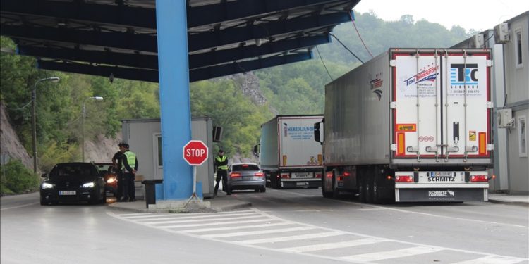 Na prijelazima između Kosova i Srbije počela primjena sporazuma o ličnim kartama