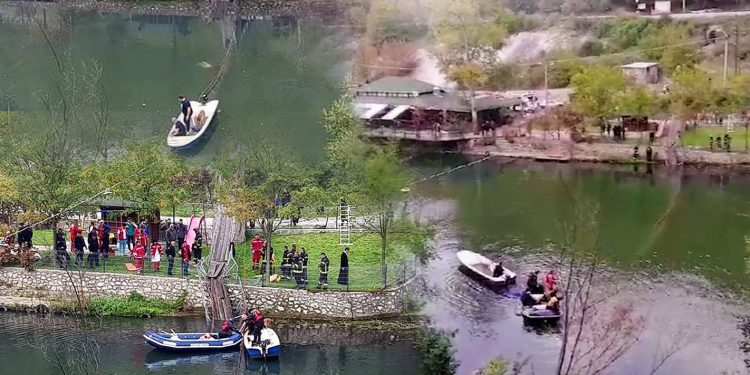 (VIDEO) Dvije žene poginule, 11 povrijeđenih prilikom rušenja pješačkog mosta u Ovčar Banji