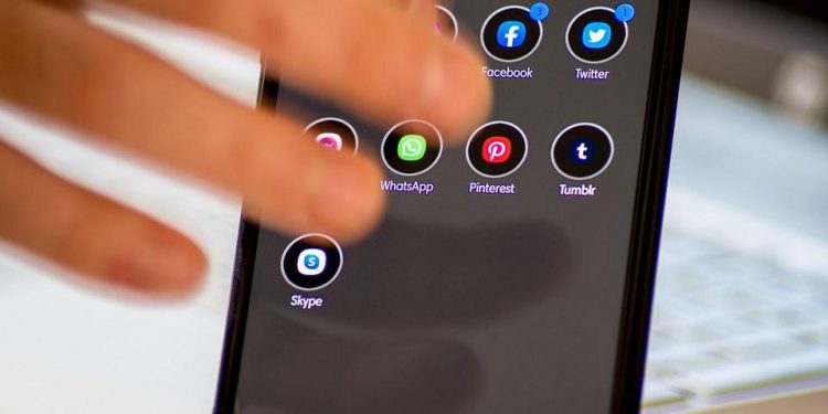 Uhapšena grupa prevaranata: Navlačili ljude da im uplaćuju novac za siguran dobitak na kladionici