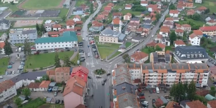 U Sjenici počela sezona grijanja