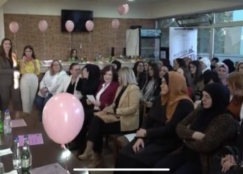 (VIDEO) Ženska mreža SPP u Tutinu organizovala tribinu o značaju izbora za BNV