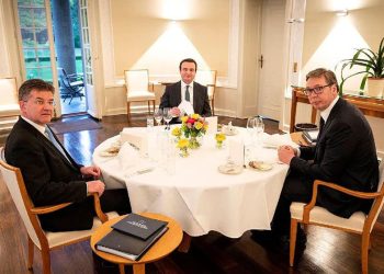 SAD: Nadamo se da će Kosovo i Srbija postići dogovor u narednim danima, uz podršku EU