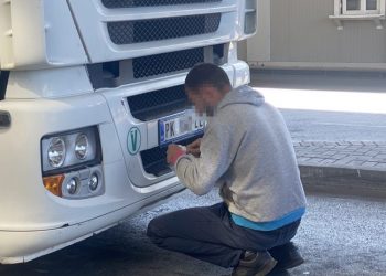 Kosovska policija počela da uručuje opomene zbog tablica