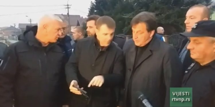 Mještani Šutenovca: 100 ministara da dođe, džabe