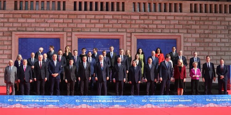 Na samitu u Tirani potpisana deklaracija EU: Zajednička vizija budućnosti podrazumjeva zajedničke dužnosti
