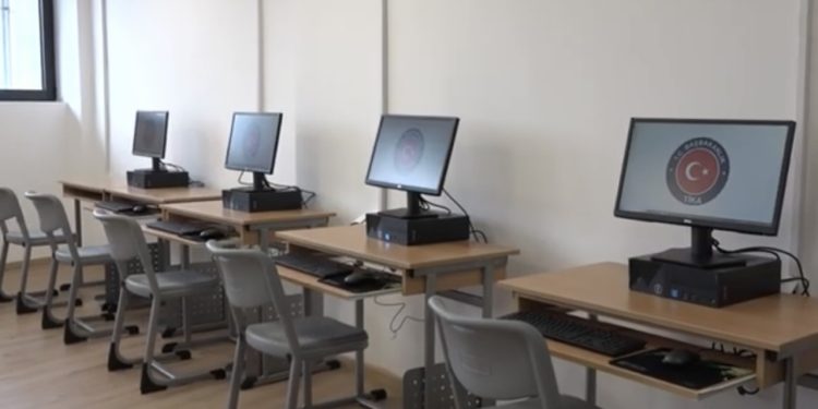 (VIDEO) TIKA opremila kabinete u Srednjoj stručnoj školi Rožaje