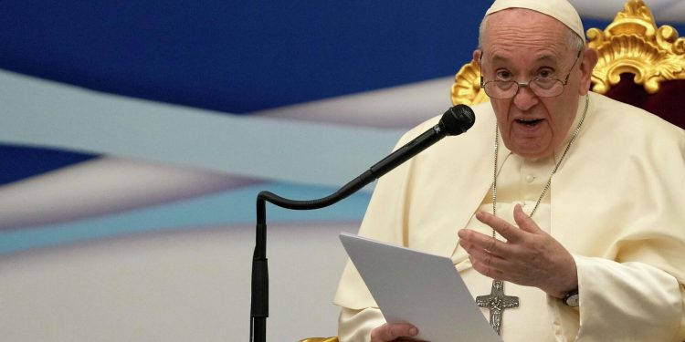 Poglavar katoličke crkve  PAPA FRANJA,  poželo  dobrodošlicu homoseksulcima, LGBTQ osobama u crkvu