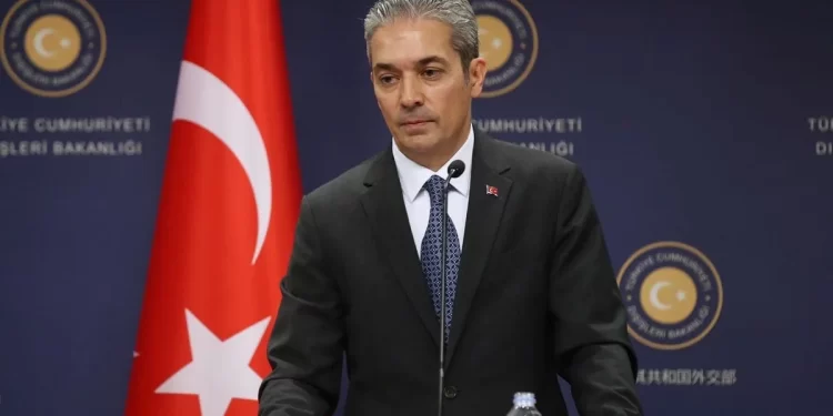 Ambasador Turske u Srbiji Aksoy, pozvao učenike da se prijave za besplatno školovanje  u Turkiye