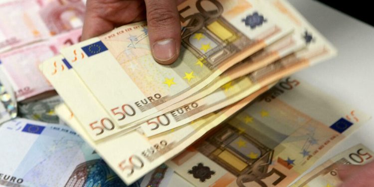 NOVA POMOĆ ZA GRAĐANE! KO MOŽE DA DOBIJE OKO 3.000 EVRA: Ovo su uslovi i rok za dodelu subvencija