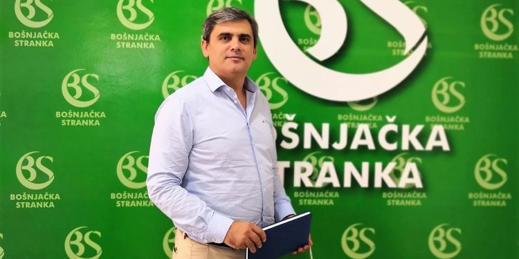 CRNA GORA: Bošnjačka stranka neće u Lekićevu vladu