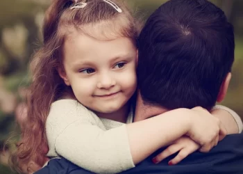 Profesorica  genetike tvrdi da OVE 3 KARAKTERISTIKE najčešće nasleđujemo od očeva!