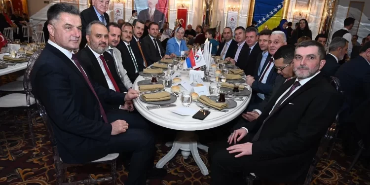 Noć jedinstva u organizaciji Bošnjaka iz Burse, prisustvovale deleagcije SDP i SDA