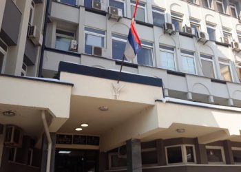 Tokom ponovljenog postupka za ubistvo za koje je  prvostepeno osuđen na ukupno 12 godina zatvora,osudjnen na manje od 3 godine.