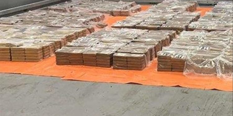 OGROMNA ZAPLENA: Zaplenjeno  tri tone kokaina. Vrednost droge se procenjuje na 180.000.000 evra.