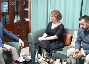 Šefica Kancelarije OSCE-a u Novom Pazaru Rut Grosman razgovarala sa Sulejmanom Ugljaninom