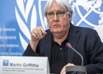 Potvrđeno je da je najmanje 24.596 ljudi poginulo u zemljotresu. Kordinator UN izjavio da će se broj stradalih  u Turskoj i Siriji verovatno udvostručiti