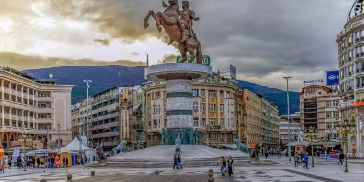 Najveća albanska partija DUI, u vladi Severne Makedonije, ocenila je da je predlog  partije Altermativa za formiranje Zajednice albanskig opština, antievropski i antiamerički i da je štetan za konačno rešenje kosovskog pitanja.