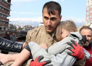 Državljanin Srbije medju stradalima u Turskoj. Dječak  Robin Pejaković (8) stradao u majčinom zagrljaju