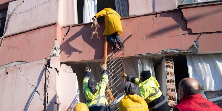 Zašto su prva 72 sata ključna za spašavanje nakon zemljotresa?