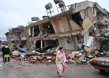 SVETSKA ZDRASTVENA ORGANIZACIJA SAOPŠTILA: Broj mrtvih u Turskoj mogao bi da se poveća osmostruko, do sada 3600 mrtvih.