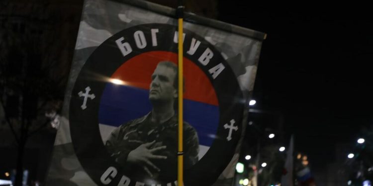 (VIDEO)  UŽAS!!! Ceo snimak sa  protesta  srpskih desničara. GORE NEGO DEVEDESETIH!!!