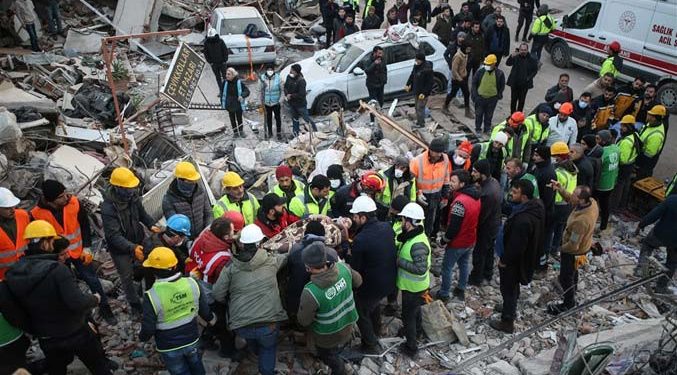 Spasilački tim iz Srbije u Turskoj spasio još jednu žensku osobu, bila zatrpana 108 sati