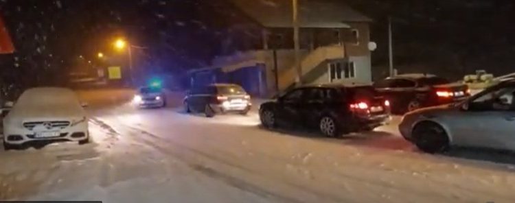 (VIDEO) Obaveštenje; subota 19h: Zatvoren put Novi Pazar – Sjenica, zbog neprohodnosti