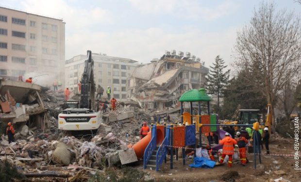 SRBIJA: Poziv građanima i kompanijama da pomognu Turskoj i Siriji, prikupljeno više od 12 miliona dinara