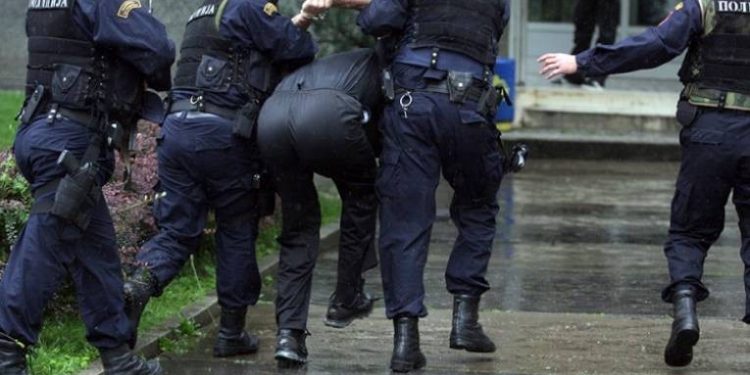 NOVI PAZAR: Novopazarska policija uhapsila pripadnika Žandarmerije sa dva kilograma droge?
