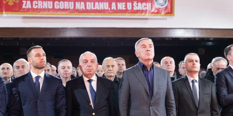 Milo Đukanović se dodvorava Bošnjacima, u kampanju iz  Rožaja: “ Rožajci koji žive u inostranstvu uvijek su se odazivali kad je Crnoj Gori potrebno  VIDEO