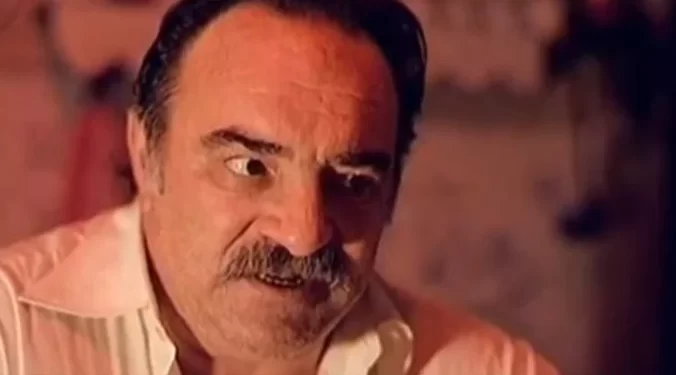 (VIDEO) “Jedna garnitura ljudi se zaduživala iz čistog luksuza… kako će nam unuci pljuvati u slike, a sinovi neće smeti jer ćemo biti još živi” Mladi ovu poruku masovno dijele na socijalnim mrežama.