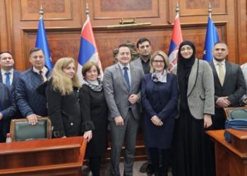 Predsjdenica  BNV-a dr Misala Paramenković na sastanku sa ministom prosvjete Ružićem