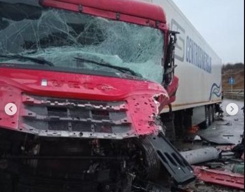 Dva brata iz Tutina,  teško povrijeđeni u saobraćajnoj nesreći. U stravičnom udesu učestvovala dva kamiona.