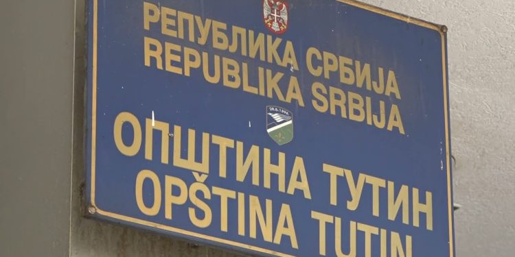 TO MOŽE SAMO TUTIN! Lokalna vlast (SDA) ove siromašne opštine, koja trenutno nema većinu ni legitimitet, novopazarskim medijima kasiraće skoro 7 miliona dinara od ukupno 9 miliona koliko je izdvojeno za medije.