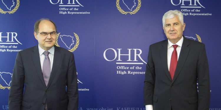 Schmidtova “deblokada” Federacije na “kršćanskoj osnovi”: Potpis Bošnjaka danas je nebitan, potpis Hrvata vječno je potreban!