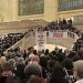 Svijet se okrece protiv Izraela. Jevrejski demonstranti blokirali izraelski konzulat u Čikagu, traže prekid vatre u Gazi (FOTO))